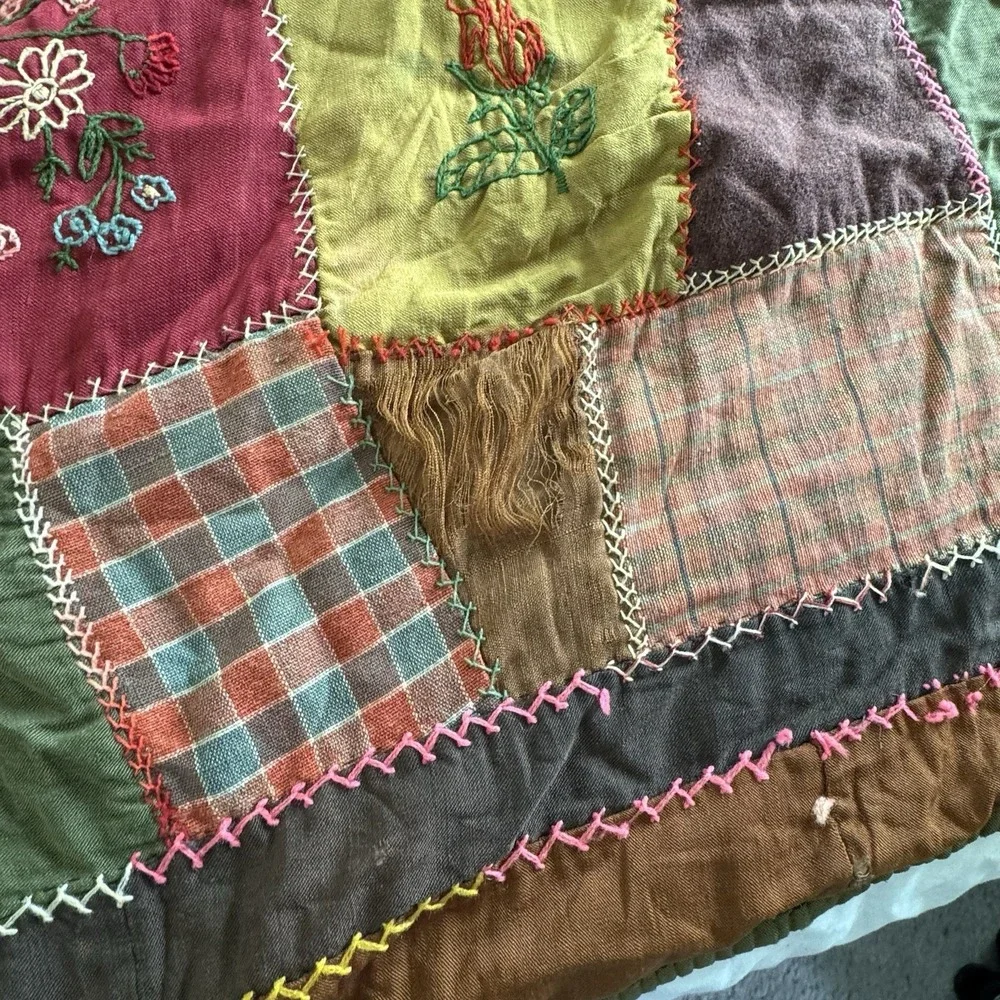 Antique‎ 1890s Tattered Crazy Quilt Hand Pieced Embroidered 60